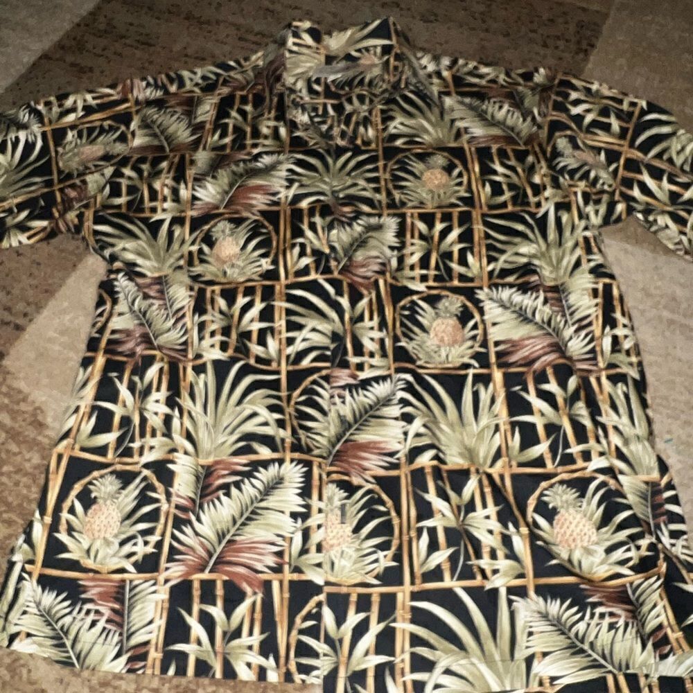 Tori Richard shirt